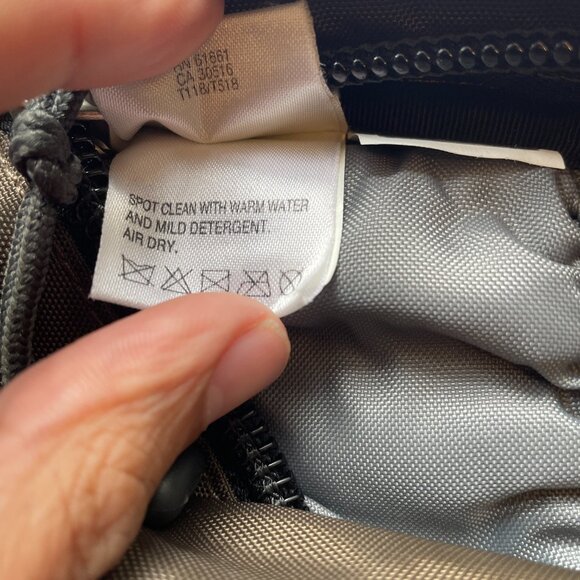 Used backpack in good condition - Picture 14 of 16